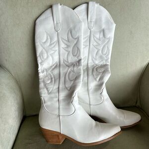 Long white western fashion boots